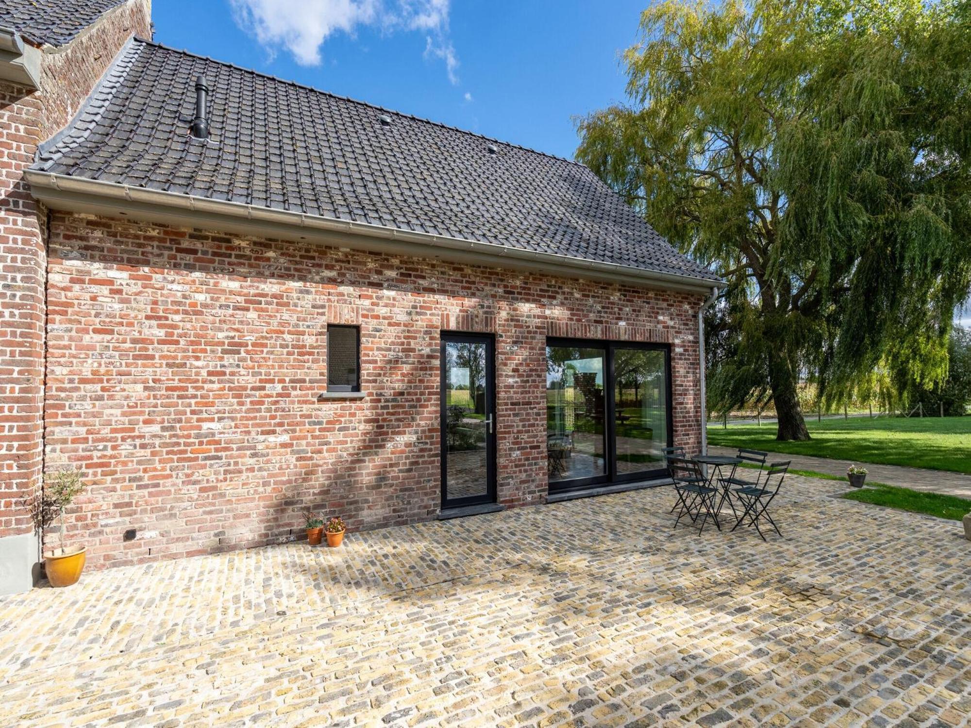 Spacious Holiday Home With Pond In Poperinge Roesbrugge-Haringe Luaran gambar